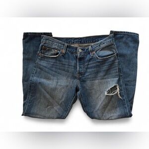 Levi’s W27 Distressed Jeans